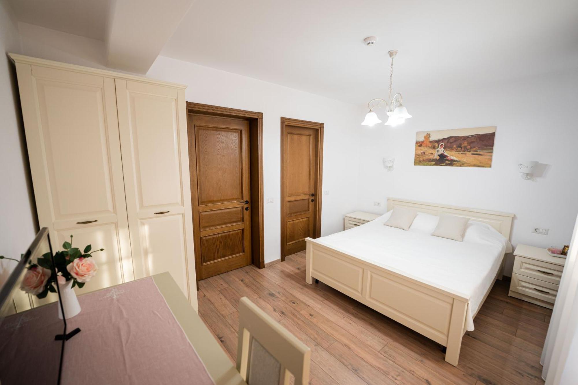 Casa Andra Hotel Siret Luaran gambar