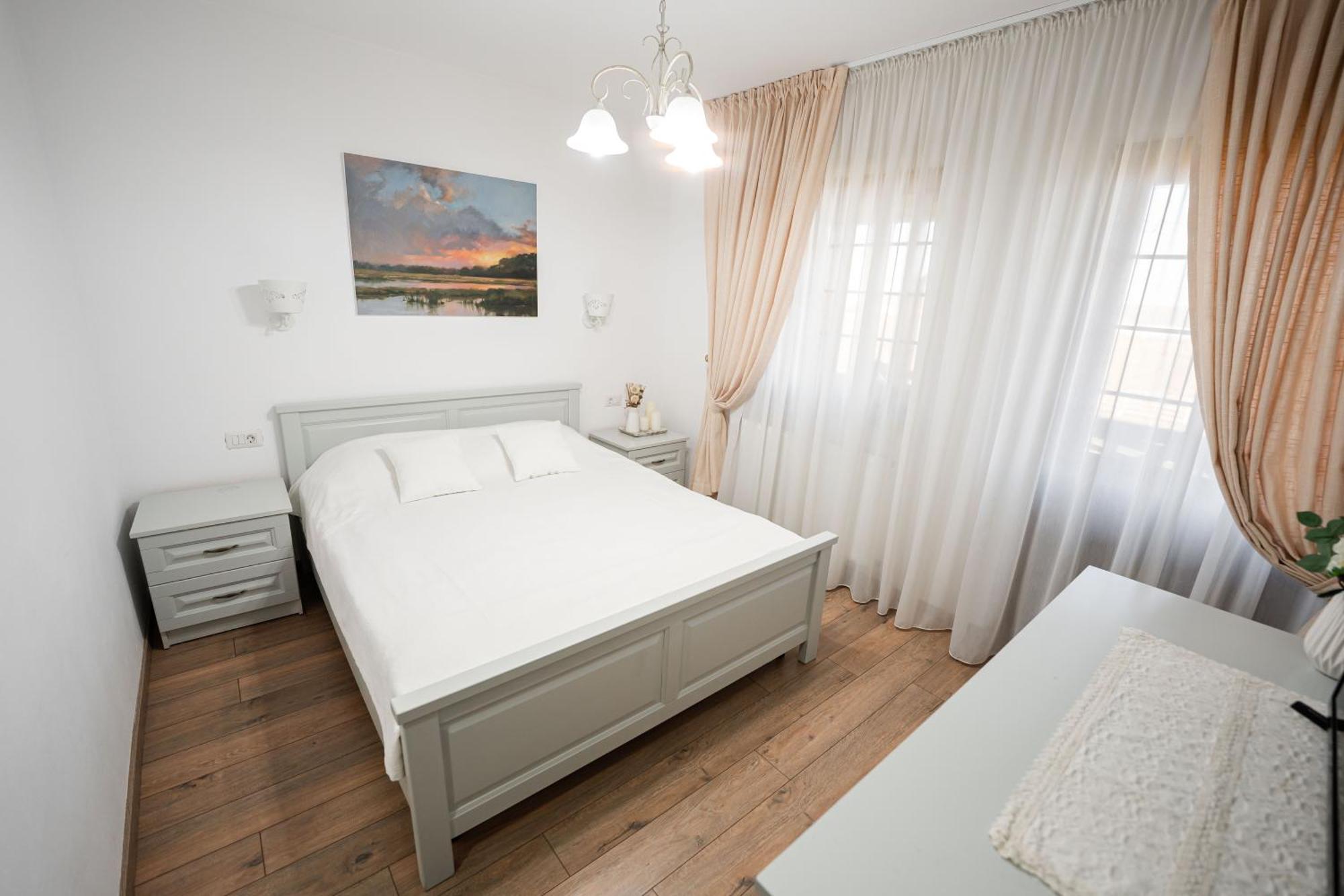 Casa Andra Hotel Siret Luaran gambar