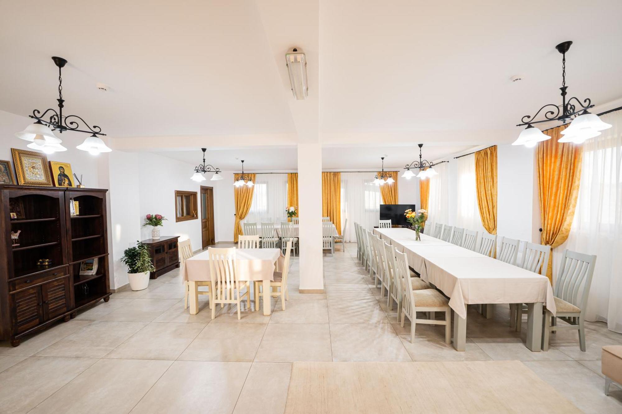 Casa Andra Hotel Siret Luaran gambar