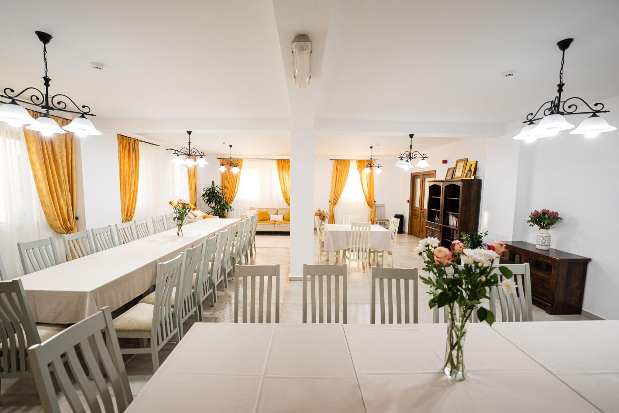 Casa Andra Hotel Siret Luaran gambar