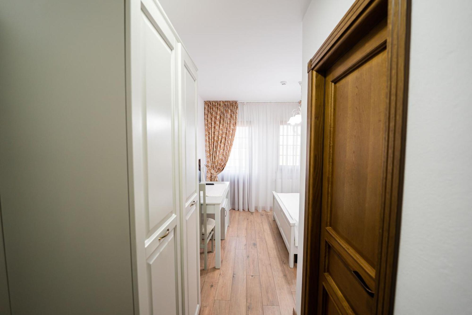 Casa Andra Hotel Siret Luaran gambar