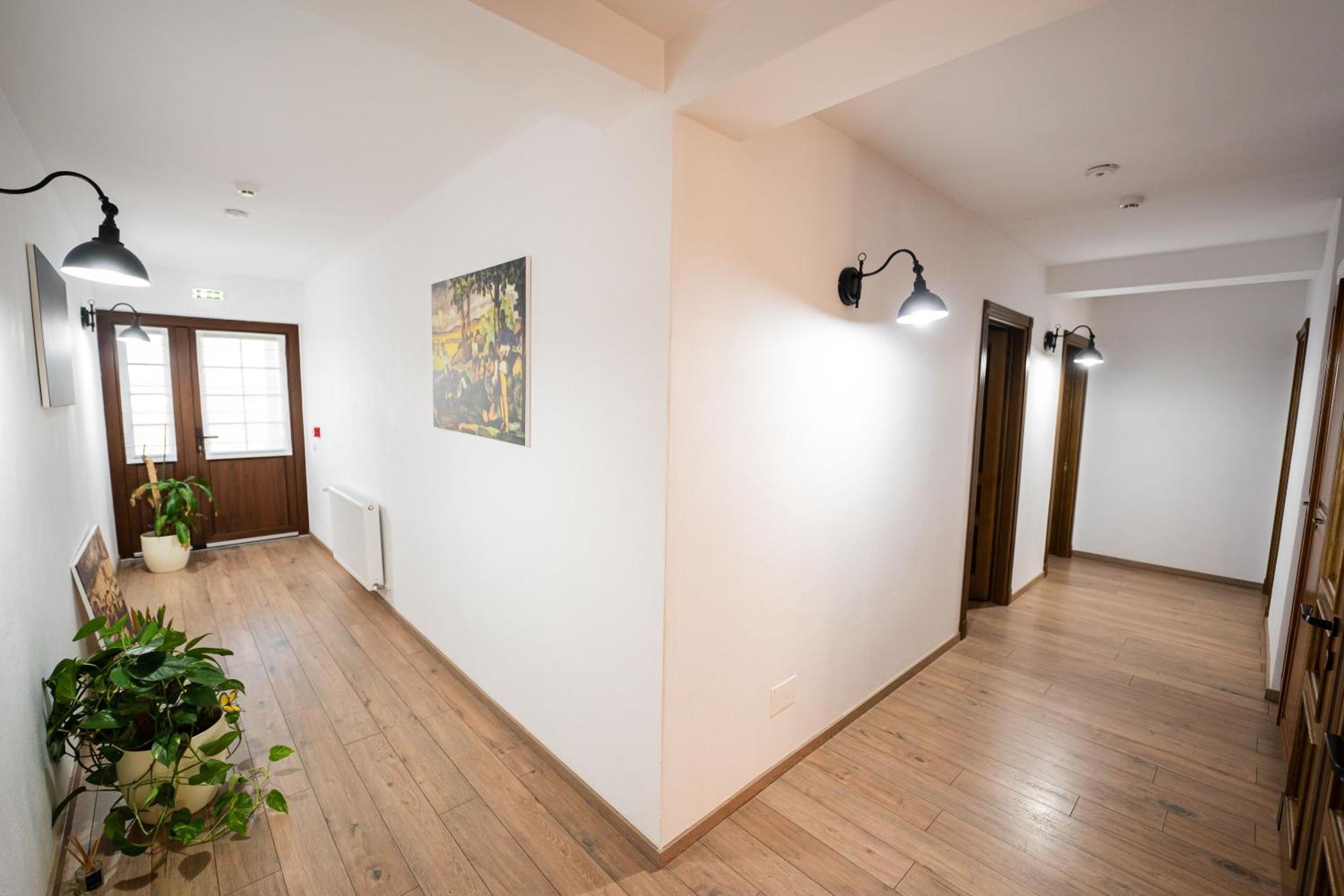 Casa Andra Hotel Siret Luaran gambar